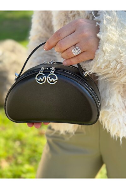 DEV 3 ADAM Чорний регульований ремінець на болтах Проста і щільна модель коробки жіноча сумка з хрестом на плечі та в руці