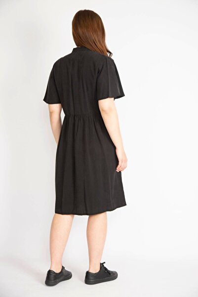 Şans Rochie de damă, neagră, mărime mare, cu nasturi în față, partea din talie, cu detalii din cauciuc 65n36355