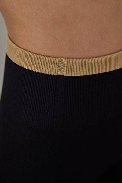 Penti Siyah Dikişsiz Yüksek Bel Toparlayıcı Spor Tayt