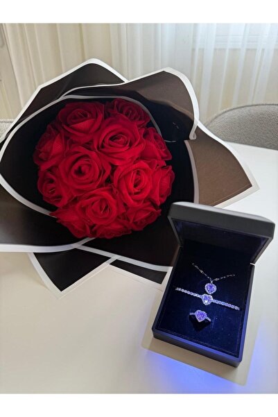 HKN AVM ACCESSORİES Işıklı Kutuda Çelik Kolye Kalpli Yüzük Kolye Bileklik Gül Buketi Yılbaşı Sevgililer Günü Hediyesi