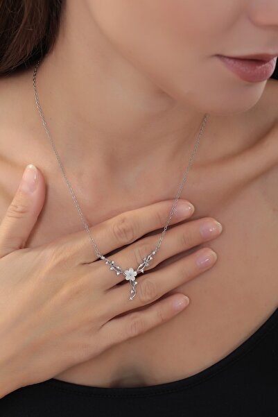 Bijuty Kadın Papatyalı Çelik Kolye - Gümüş Renk - (SÜRPRİZ HEDİYELİ)