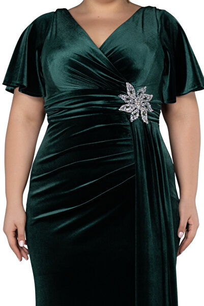 Arden Plus Size Emerald Green Velvet Evening Dress, Stone Detail Double Breasted V-Neck Slit Short Sleeve 44-50