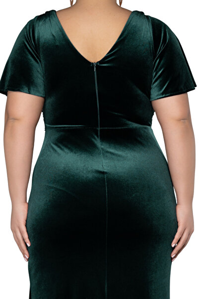 Arden Plus Size Emerald Green Velvet Evening Dress, Stone Detail Double Breasted V-Neck Slit Short Sleeve 44-50