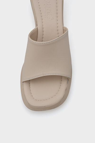 Capone Outfitters Γυναικείες παντόφλες Marijo με μεσαίο τακούνι