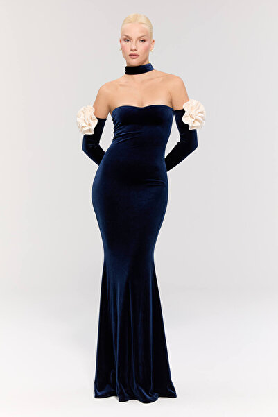 Nur Karaata Versailles Rose Navy Gown