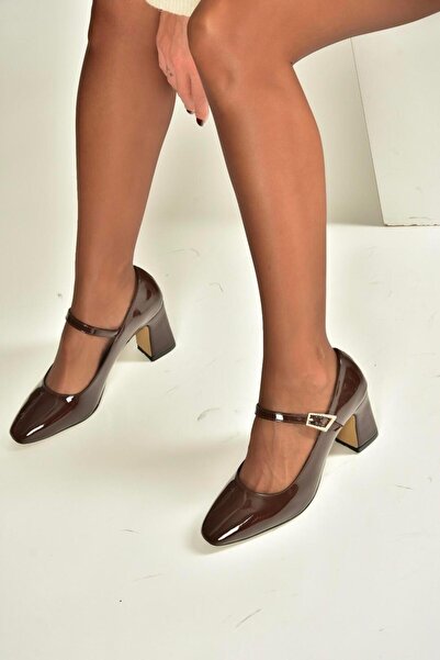 Fox Shoes V250670708 Brown Patent Leather Thick Heeled Women's Shoes
