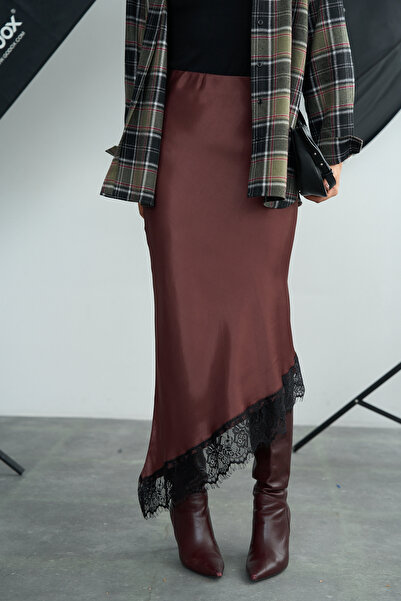 LOOSH Kadın Bordo Asimetrik Kesim Dantel Detaylı Midi Saten Etek