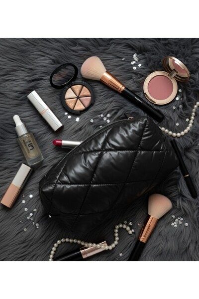 in steilla makeup bag