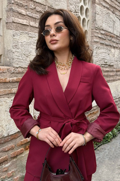 AKD Atelier Women's double belted blazer jacket pants set