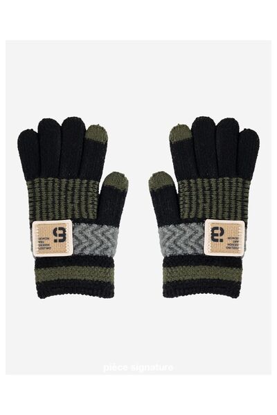 PIECE SIGNATURE 100% Acrylic Youth Gloves (9-12 Years Old)