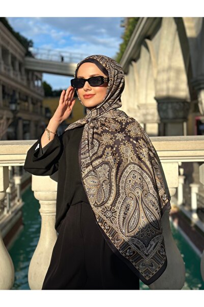 GRAZELLA Ethnic Pattern Shawl