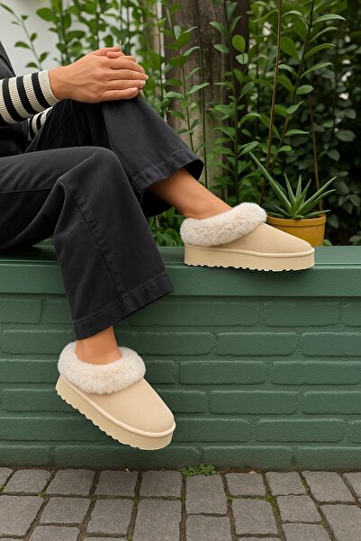 Sanart Shop Kürk Detaylı Kalın Tabanlı Süet Kadın Sokak ve Ev Botu