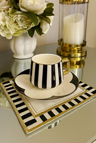 NAKIŞHAN Yıldız Özel Nakışlı Kahve Sunumluk Peçetesi-Siyah/Gold 6-Adet