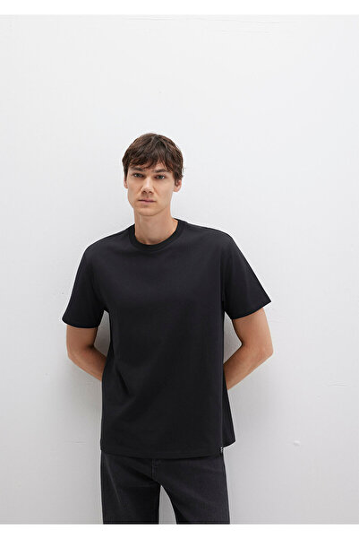 Mavi Etiket Detaylı Siyah Basic Tişört Loose Fit / Bol Rahat Kesim 0611824-900