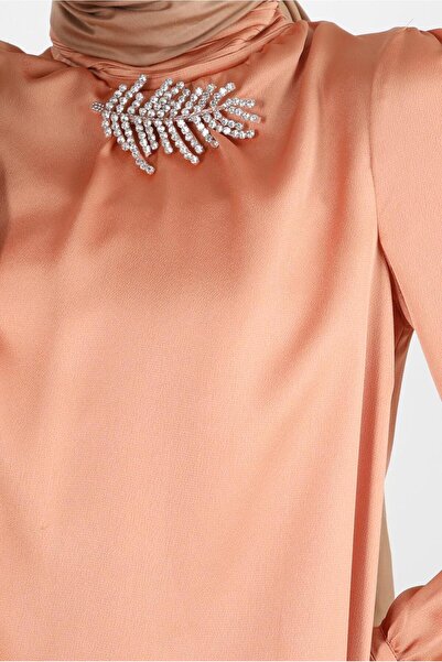 Alvina ACCESSORY DETAILED SATIN TUNIC 43523