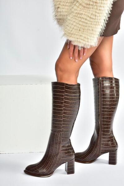 Fox Shoes V590179611 Brown Crocodile Print Thick Heeled Classic Women's Boots