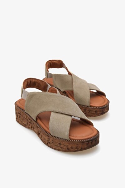 İNNA صندل نسائي من الجلد الطبيعي من Faith Inna