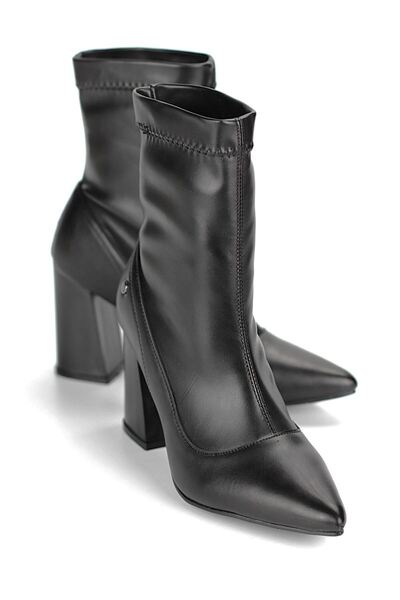 Gökhan Talay Cizme elastice Isabel negre cu toc mediu gros (8 cm).