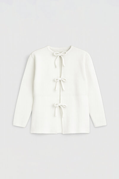 Eazy Co سترة تريكو نسائية من EazyStudio+ مزودة بشريط ربط أساسي من Ebru