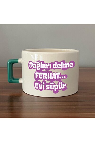 Kırtasiye Ofisi كوب على شكل حرف C مع مقبض أخضر ليوم المرأة مطبوع عليه مكنسة F...