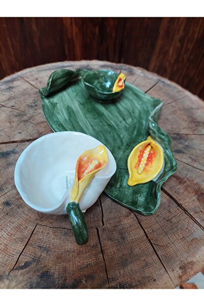 Kübistseramik El Yapımı Seramik Zambak Fincan sunum seti