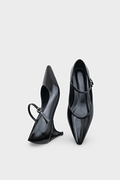 Capone Outfitters Amalia Bantlı Kısa Topuklu Sivri Burunlu Rugan Görünümlü Kadın Ayakkabı