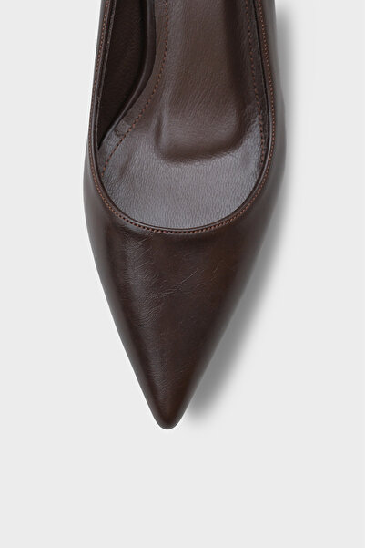 Capone Outfitters Вероника с средно висок ток и заострена предна част, подплатени с естествена кожа, дамски обувки на висок ток