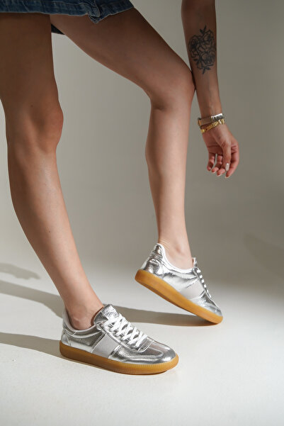 Capone Outfitters Enrika Women's Sneaker