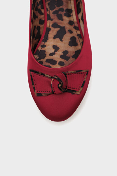 Capone Outfitters Women's Satin Burgundy Babet