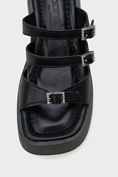 Capone Outfitters Дамски чехли Matti с ток и катарама