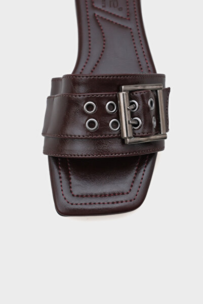 Capone Outfitters Papuci de damă Katha cu cataramă metalică cu toc plat