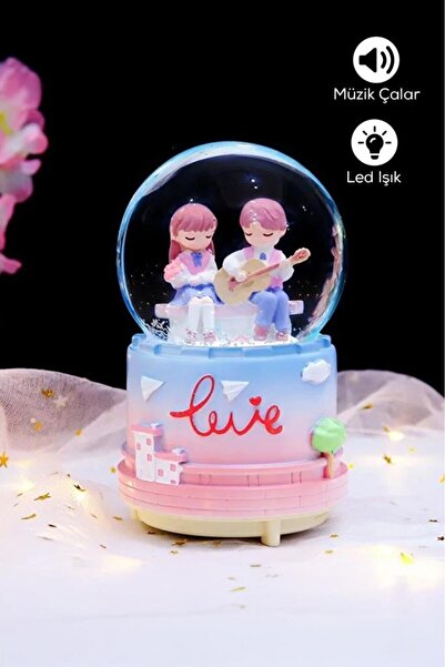 DEMPOWER Bankta Gitar Çalan Sevgili Figürlü Müzikli LED Işıklı Kar Küresi