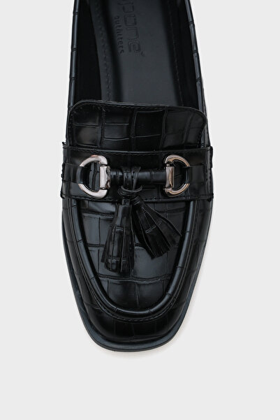 Capone Outfitters Carolin Metal Buckle Tasseled Women's Loafer Shoes