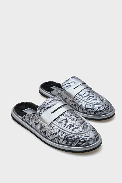 Capone Outfitters Γυναικείες παντόφλες Melva Closed Toe Furry Inside