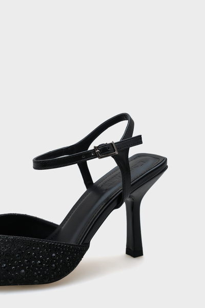 Capone Outfitters Dámské boty Piper Pointed Toe na středním podpatku