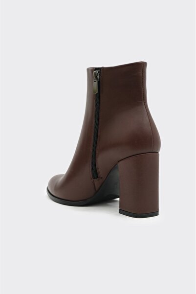 derinet Klasik Hakiki Deri Fermuarlı Topuklu Kadın Bot