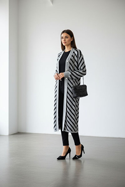 ENDAMIM Cardigan Long Knitwear Button Detail Without Closure