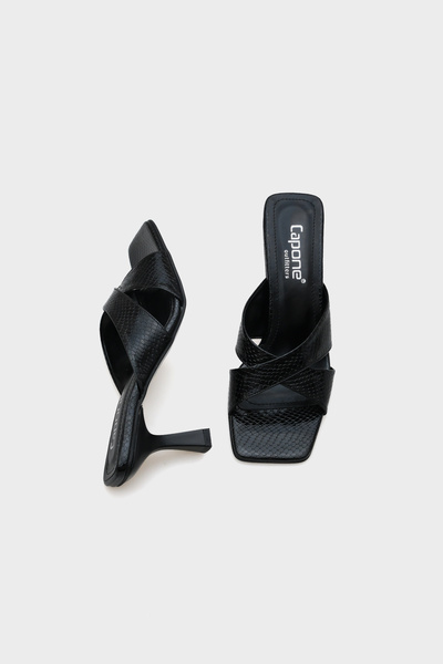 Capone Outfitters Metalické dámské pantofle Mavis s hadím vzorem s tupou špičkou a středním podpatkem