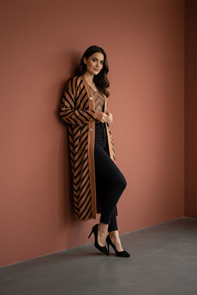 ENDAMIM Cardigan Long Knitwear Button Detail Without Closure