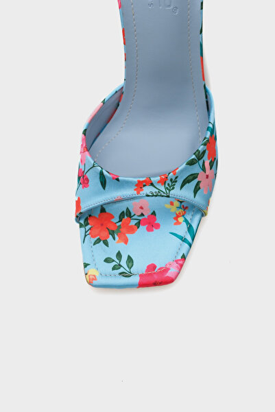 Capone Outfitters Жіночі туфлі Regina з відкритою спинкою з тупим носком на високих підборах з квітковим візерунком