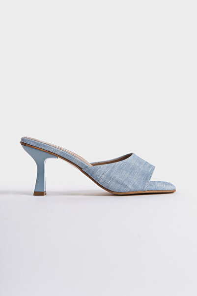 Capone Outfitters Dámské pantofle Maura s tupou špičkou s jedním páskem přesýpacích hodin na podpatku