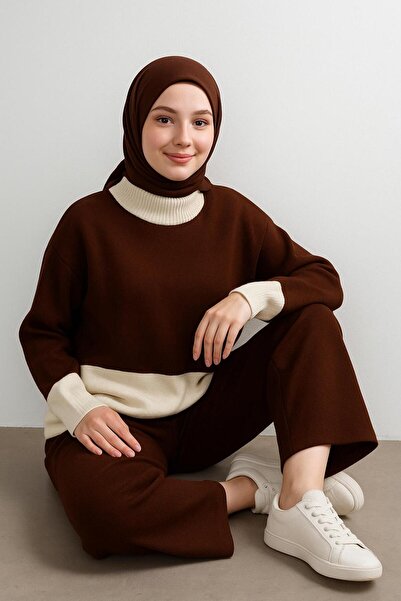 MAY MARA Stand-Up Collar 2-Piece Blazer and Pants Tricot Suit