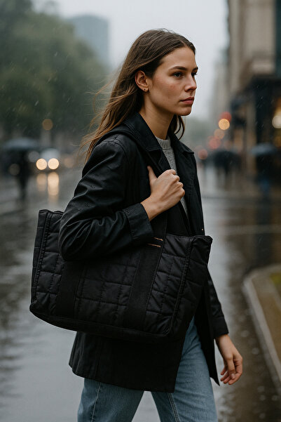 NS reliable حقيبة كتف نسائية سوداء - ناعمة الملمس، عصرية وكبيرة الحجم، للاستخ...