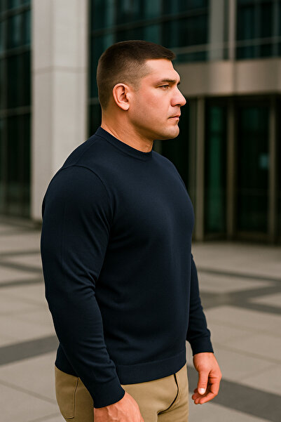 Maccali Чоловічий великий розмір, вільний крій, базовий темно-синій светр з трикотажу