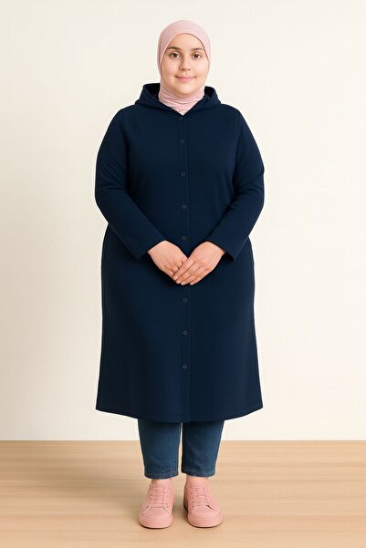 MAY MARA Plus Size Long Ferace with Side Pockets, Hood and Snap Closure