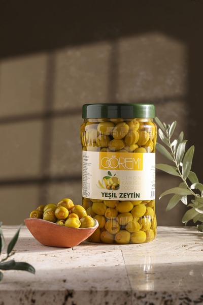 Görem Zeytin Taze Limon Kubuğu Dolgulu Yeşil Zeytin 700 Gr.