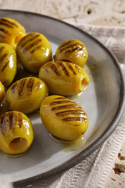 Görem Zeytin Xxl Boy Izgara Zeytin 1 Kg.