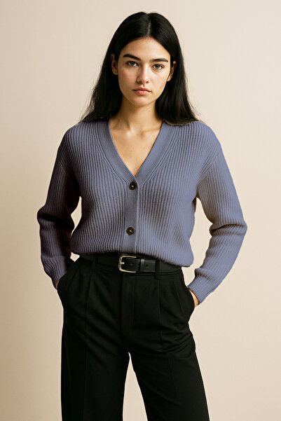 Pampino Women's Buttoned Short Cardigan