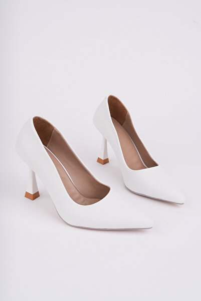 Madam Tarz Tobias Thin Heel Flat Stiletto