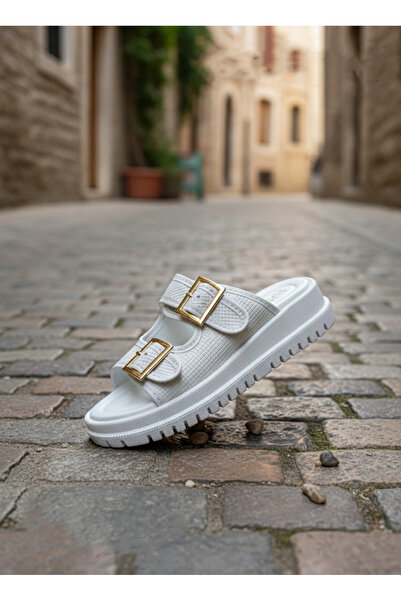 SURAA white slippers